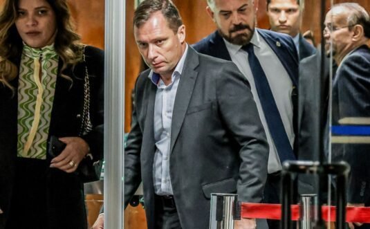 Trama golpista: PGR pede ao STF condenação de Bolsonaro por 5 crimes